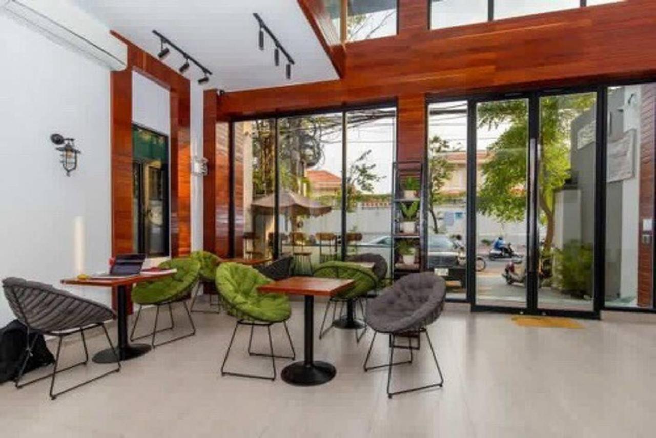 60m² 2 slaapkamer, 2 privé badkamer Appartement in Chamkar Morn Phnom-Penh Buitenkant foto